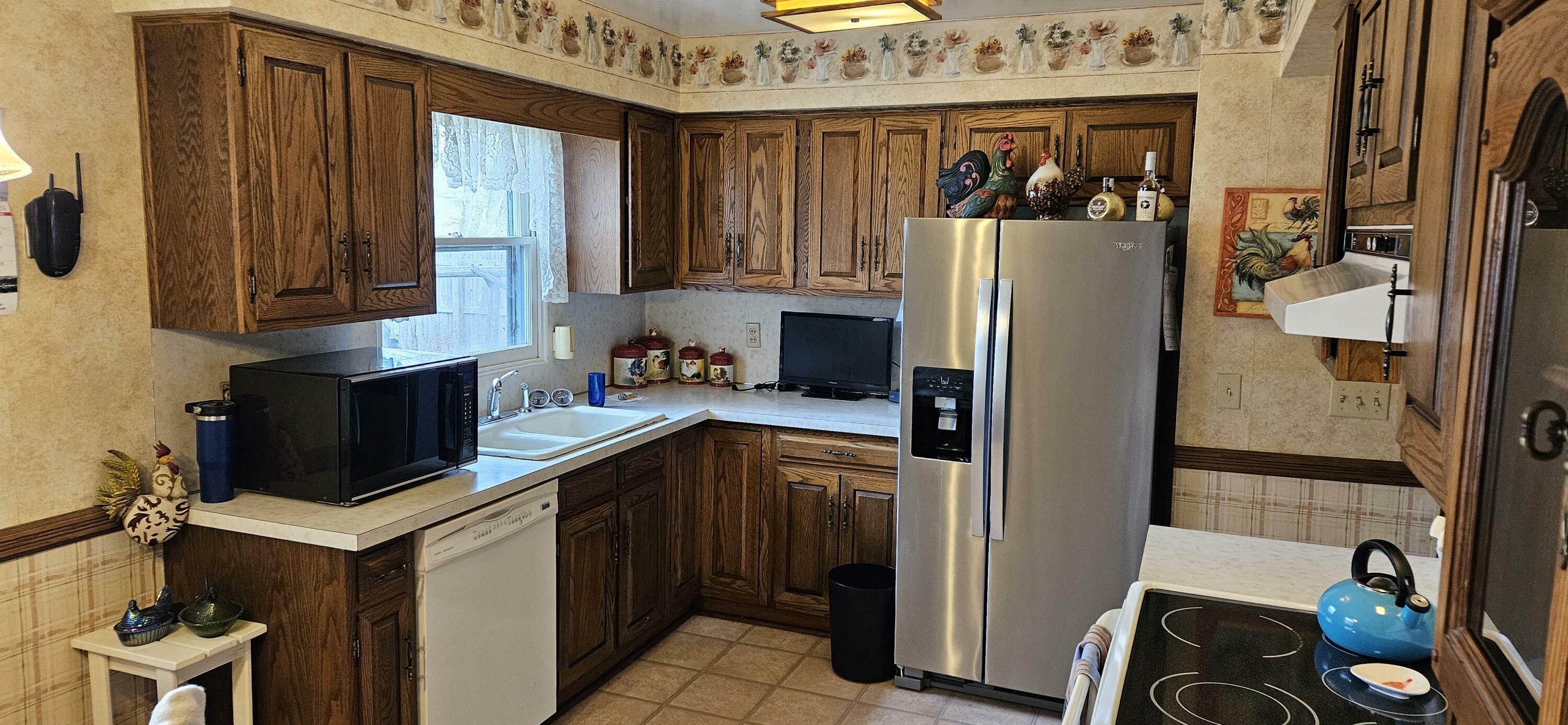 Property Photo: 2013 Helen Avenue MI 49002