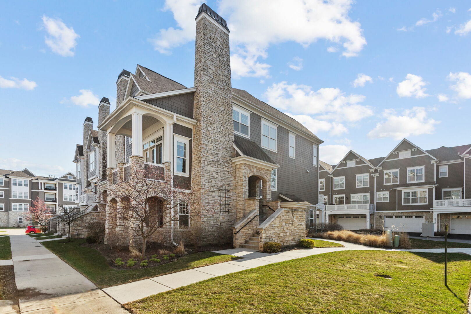 Property Photo: 104 W Kennedy Lane IL 60521