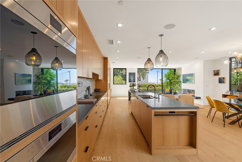 Property Photo: 2015 Monterey Boulevard CA 90254