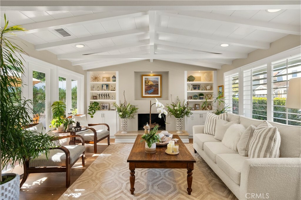 Property Photo: 2602 Circle Drive CA 92663