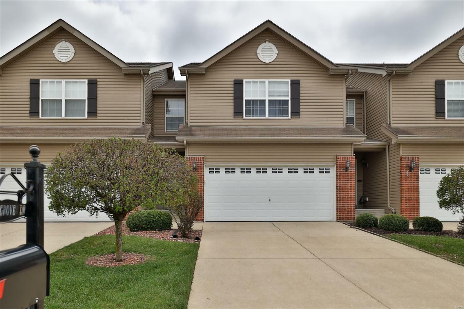 Property Photo: 815 Foxgrove Drive IL 62208