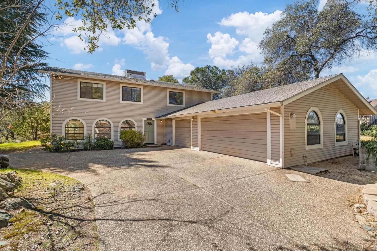Property Photo: 1654 Digger Tree Court CA 95614