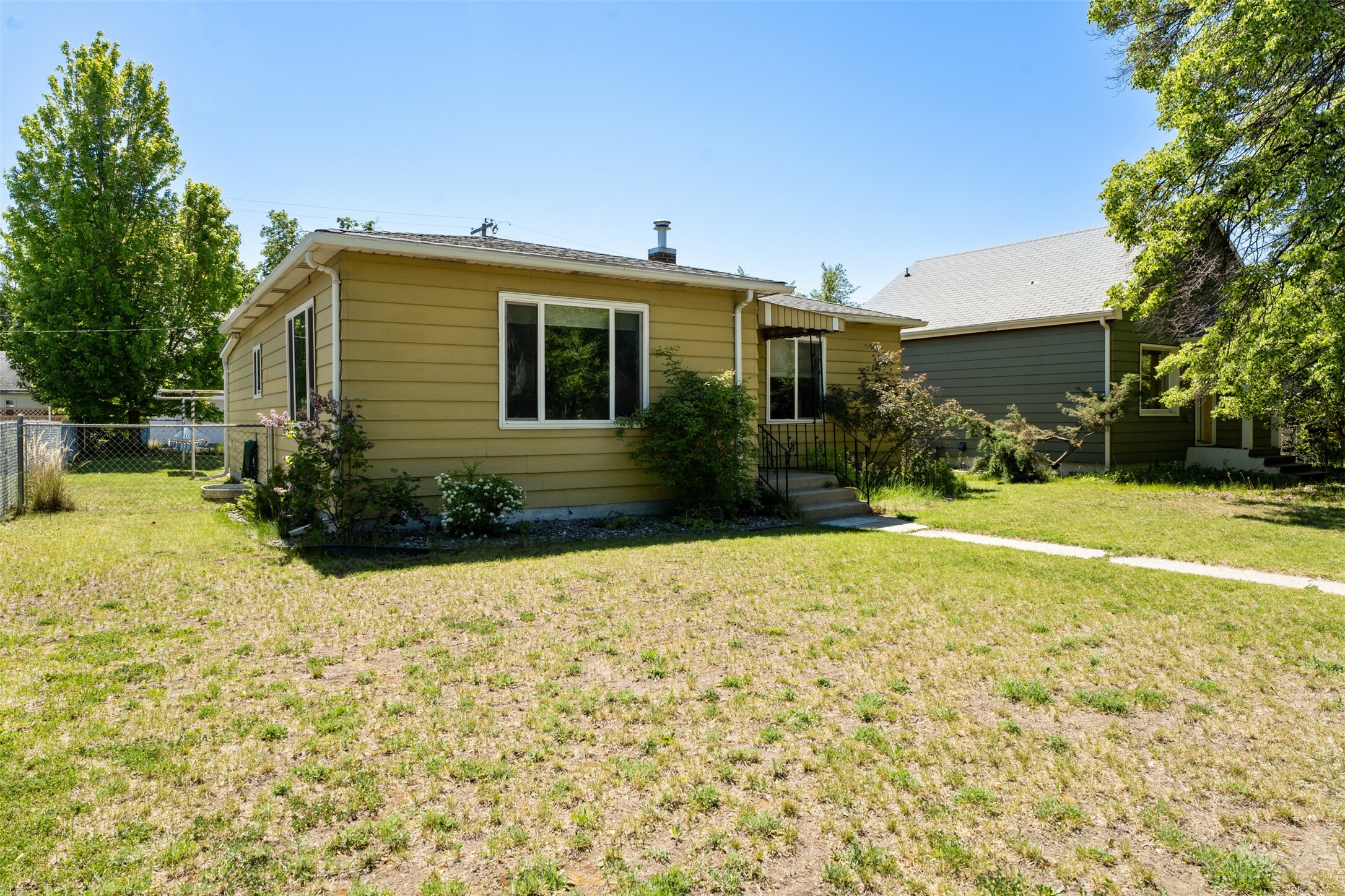 Property Photo: 620 Stephens Avenue MT 59801