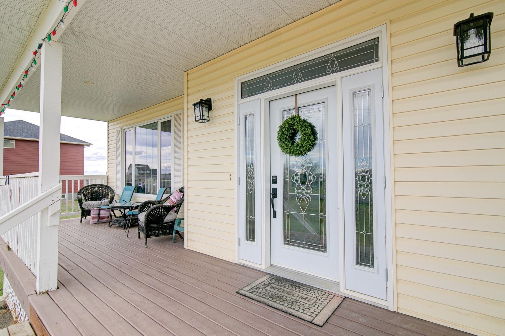 Property Photo: 441 Hartley Avenue AB T0K 2E0