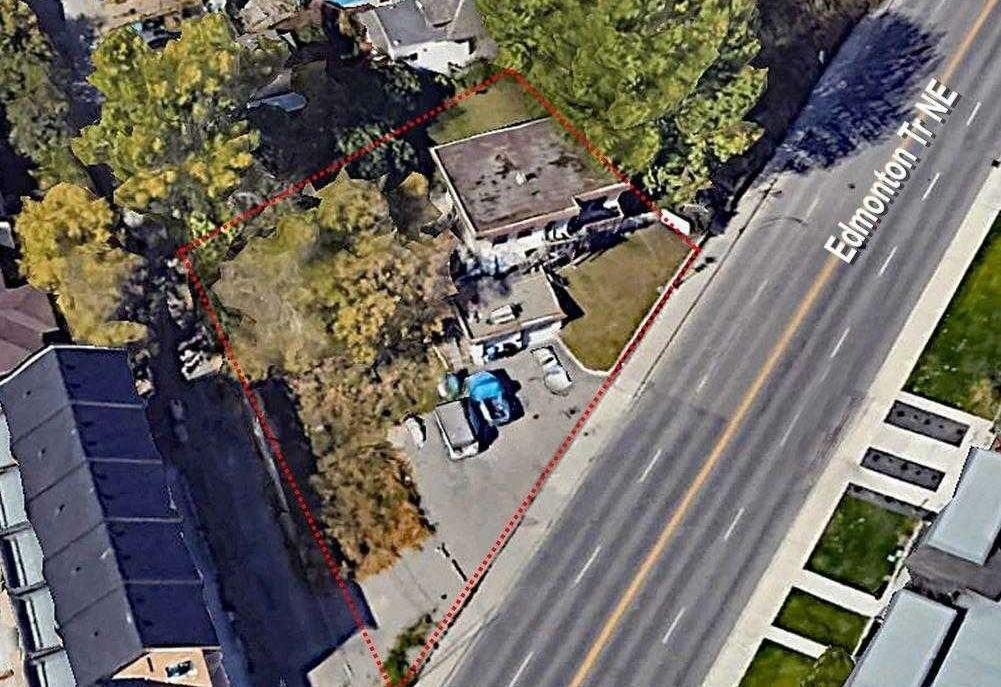 Property Photo: 411 Edmonton Trail NE AB T2E 3S5