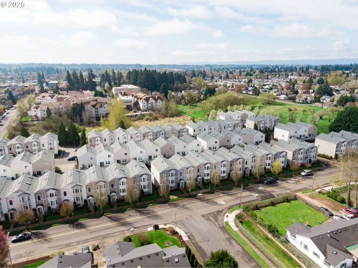 Property Photo: 5700 NE 82nd Ave C15 WA 98662