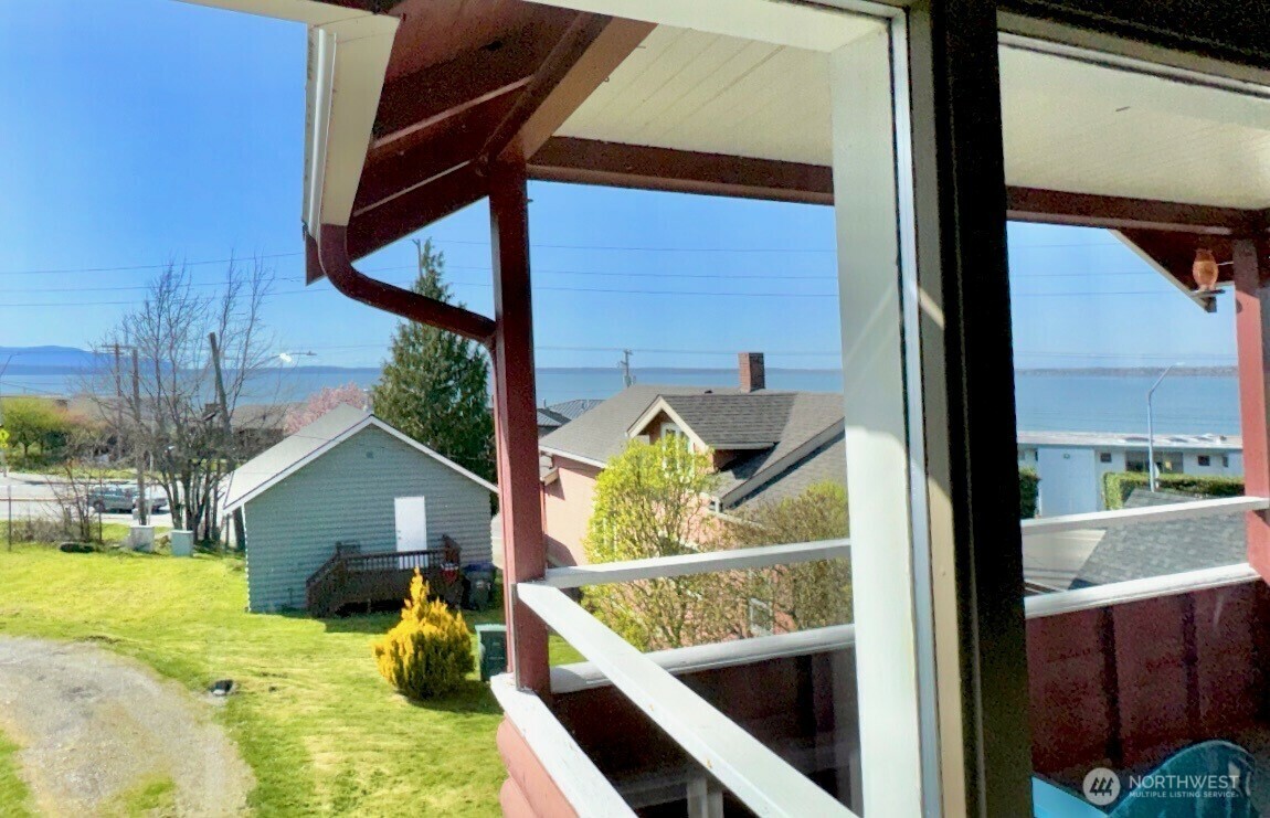 Property Photo: 522 12th Street WA 98225