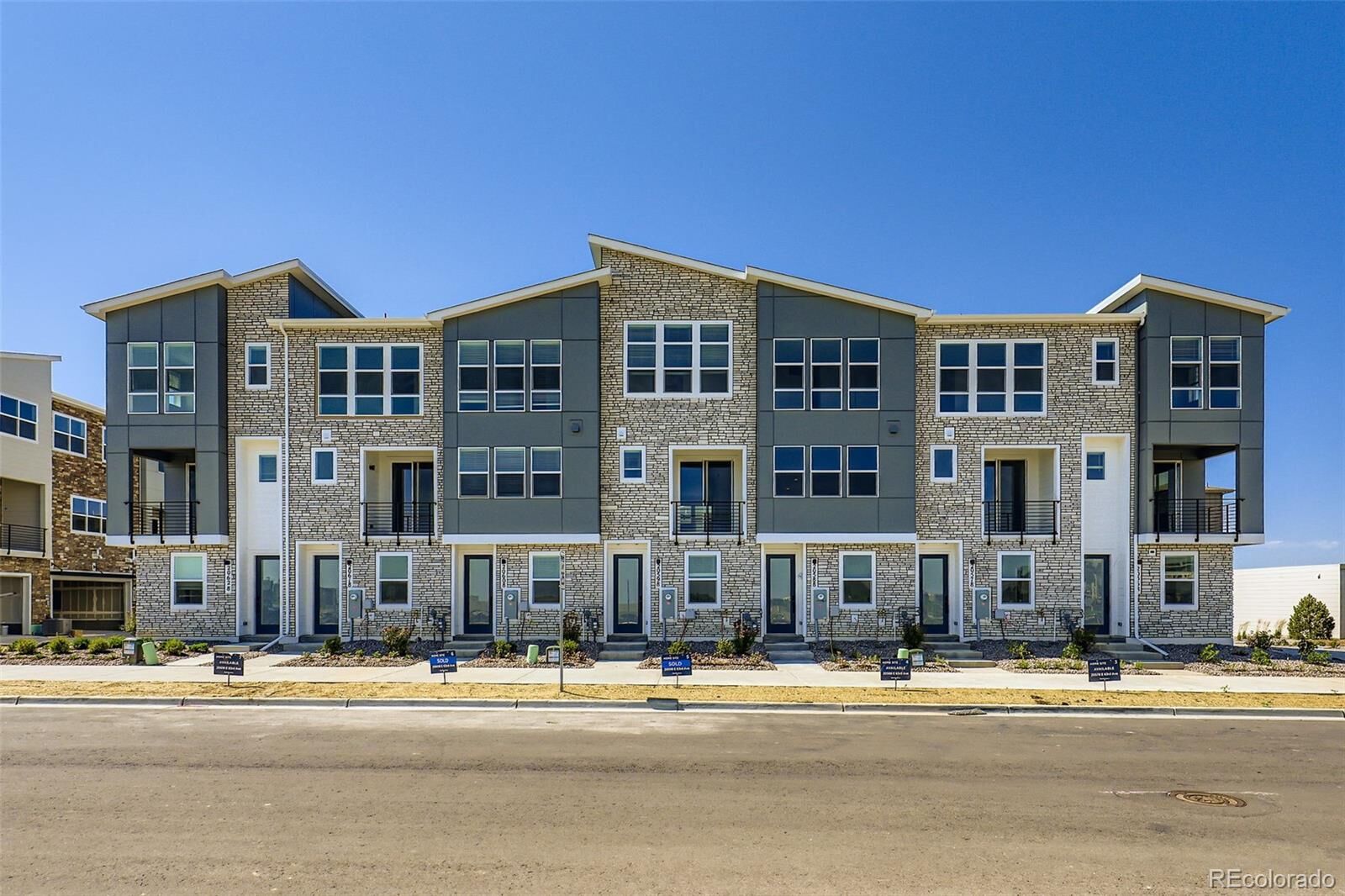 Property Photo:  20578 E 63rd Avenue  CO 80019 