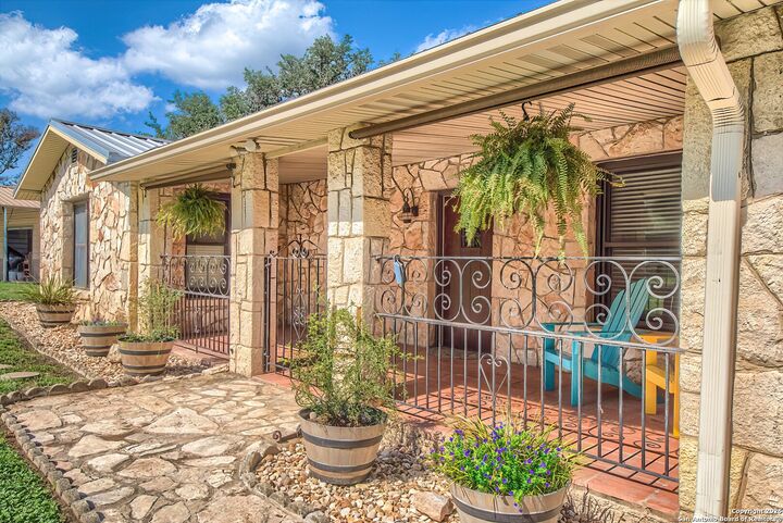 Property Photo:  6986 County Road 271  TX 78056 