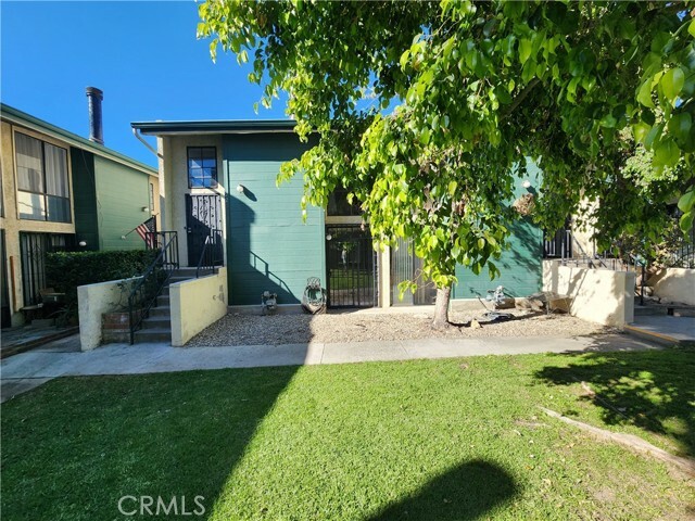 Property Photo: 11107 Arminta Street 22 CA 91352