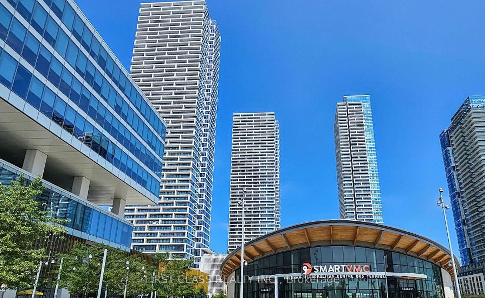 Property Photo:  5 Buttermill Avenue 2006  ON L4K 0J5