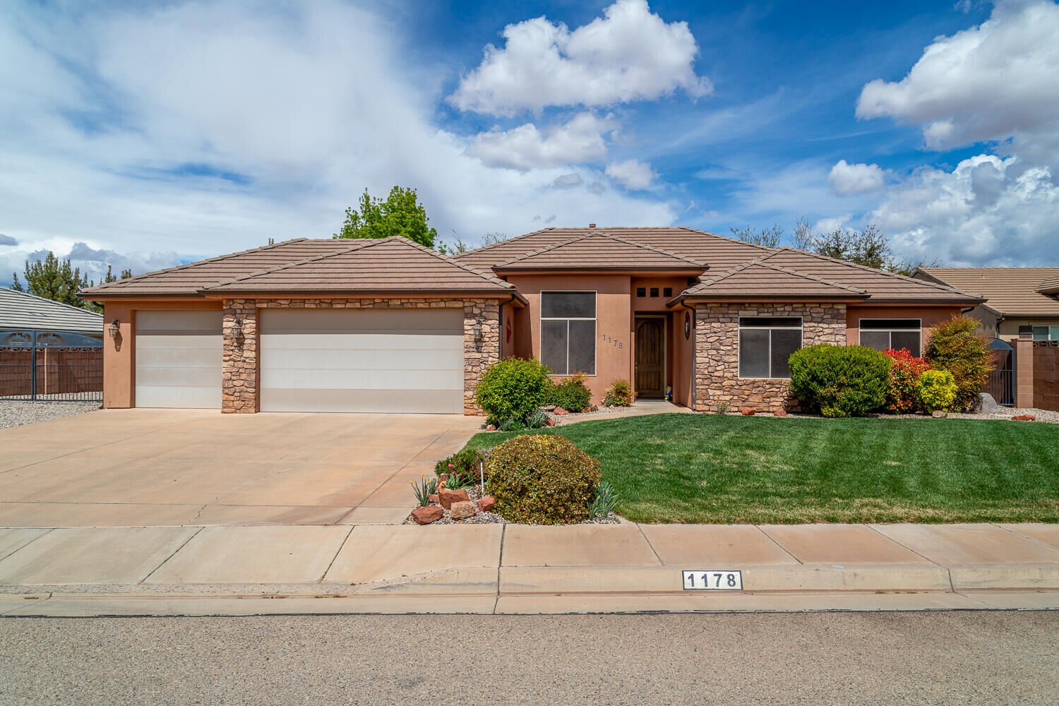 Property Photo:  1178 W 790 N  UT 84770 