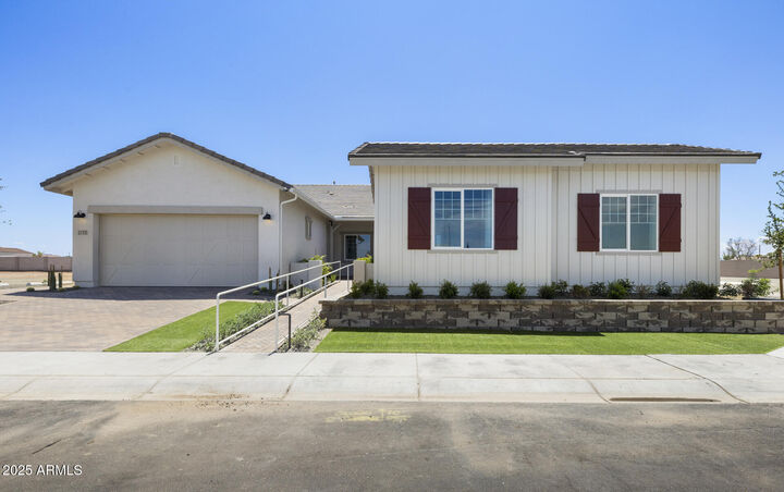 Property Photo: 2153 E Cherrywood Place AZ 85249