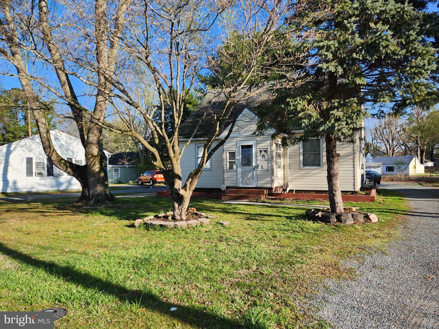Property Photo: 505 E College Avenue MD 21804