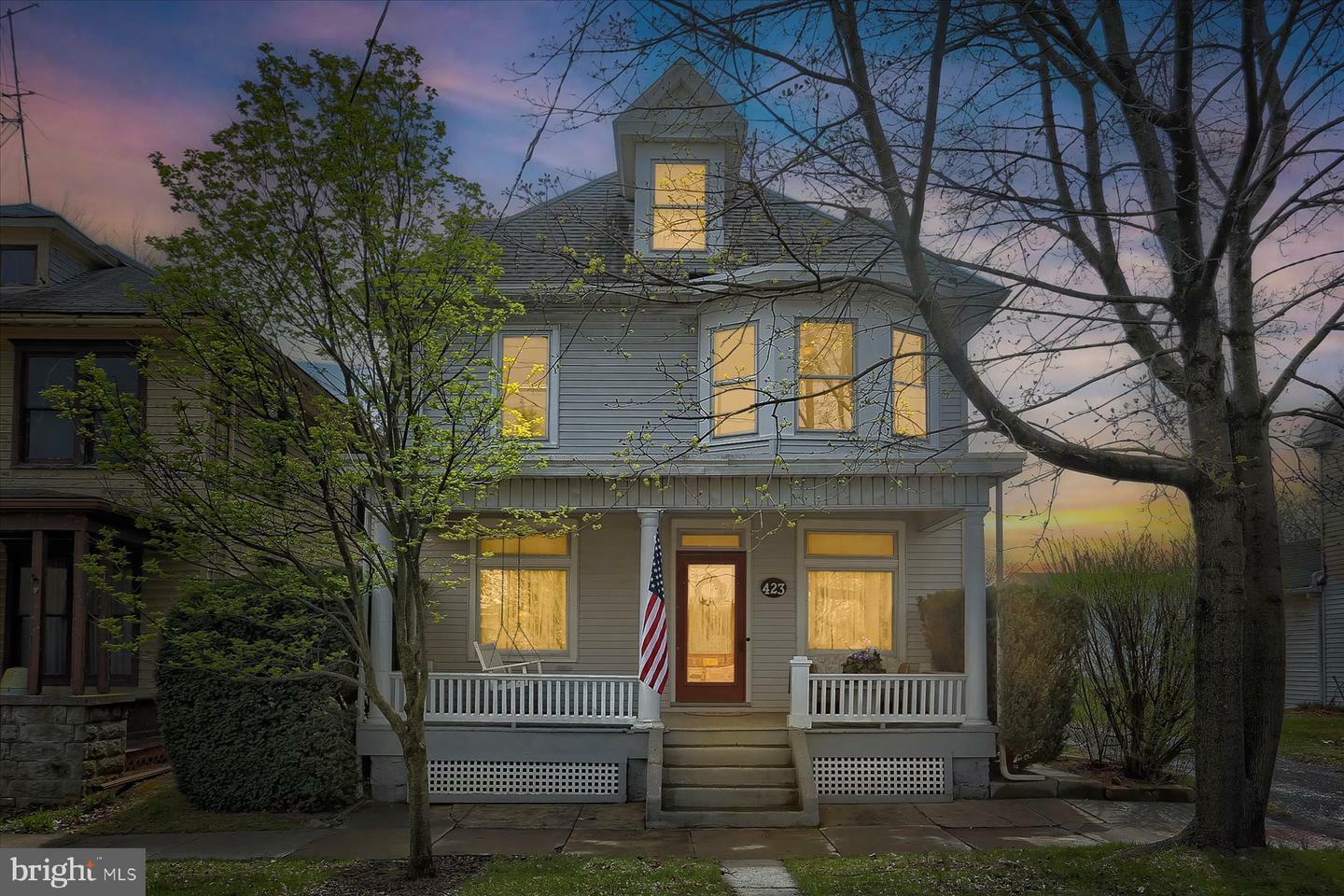 423 W Simpson Street  Mechanicsburg PA 17055 photo