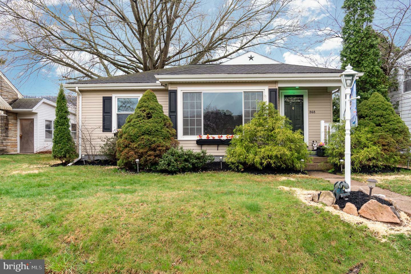 868 Union Street  Millersburg PA 17061 photo