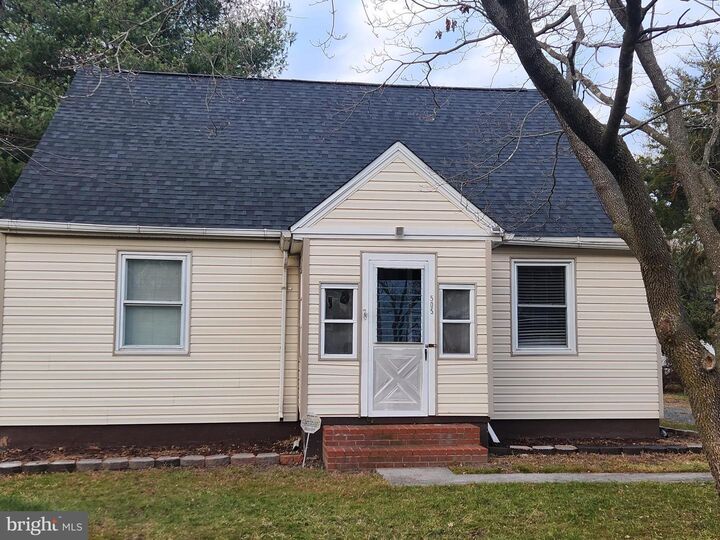 Property Photo: 505 E College Avenue MD 21804