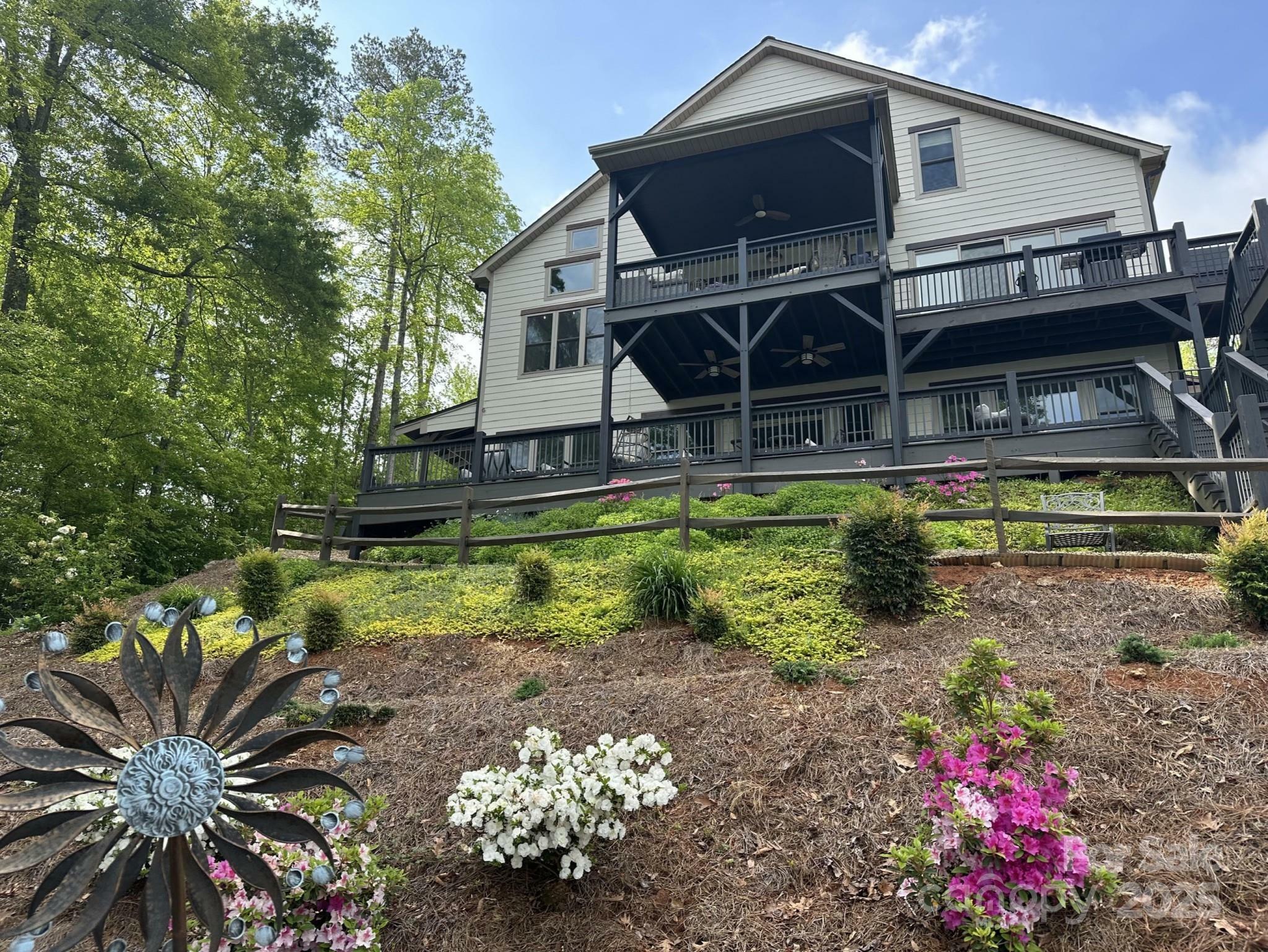 Property Photo: 5888 Wood Duck Way NC 28609