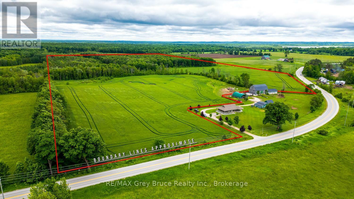 Property Photo:  402622 Grey 17 Road  ON N0H 2T0 