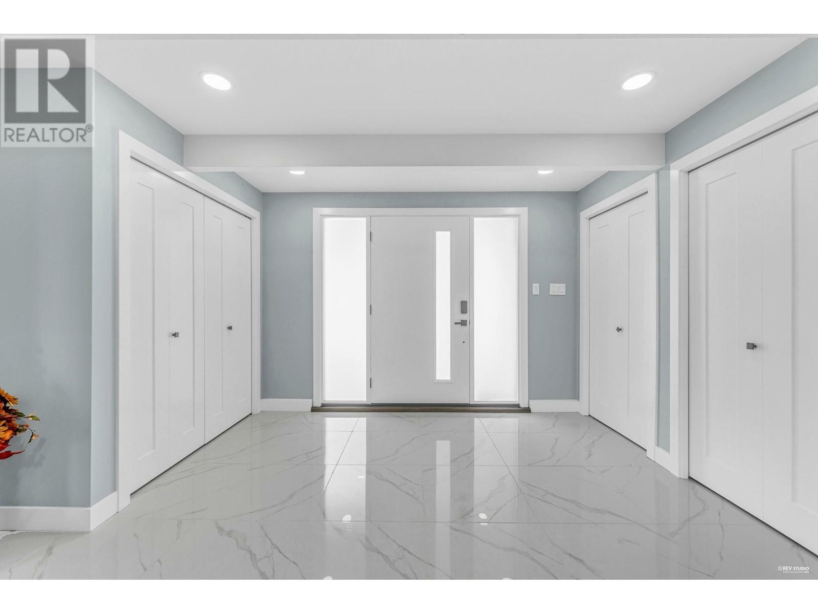 Property Photo: 2755 Skilift Place BC V7S 2T6