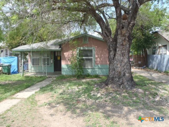 Property Photo: 335 Hot Wells Boulevard TX 78223