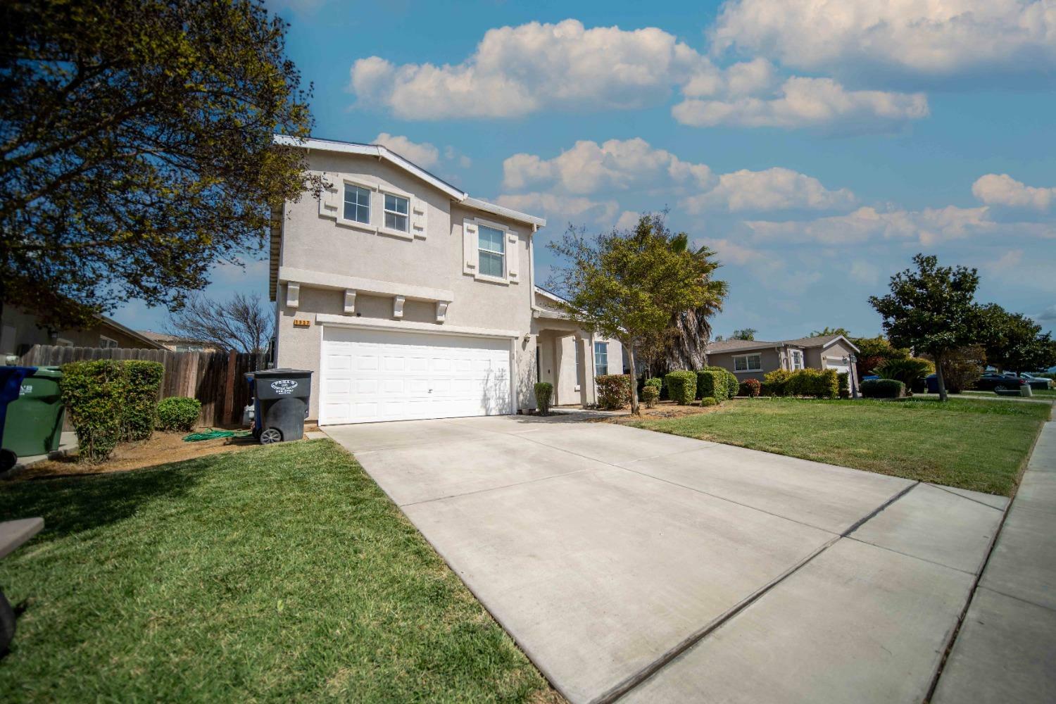 Property Photo: 1957 Waldo Way CA 93618