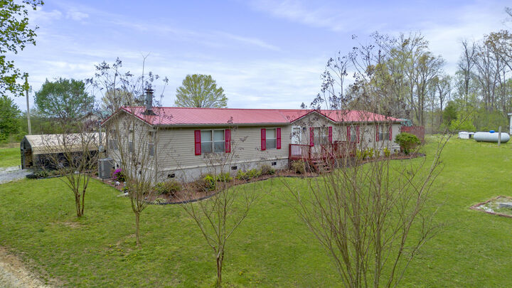 Property Photo: 176 Dixon Road TN 37361