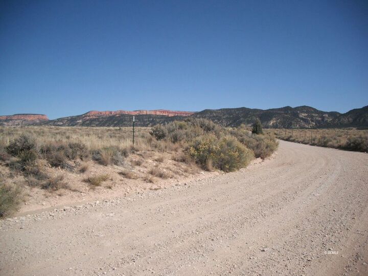Property Photo:  1 E Bench Rd  UT 84735
