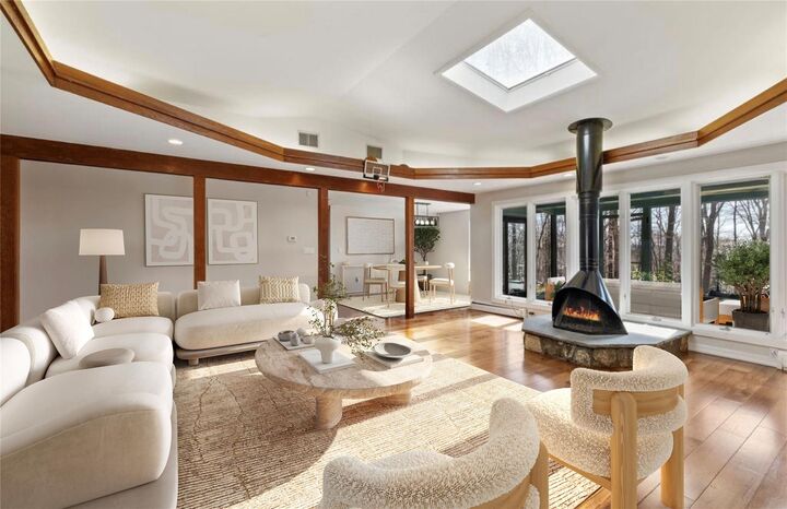 5 Laura Lane  Pomona NY 10970 photo