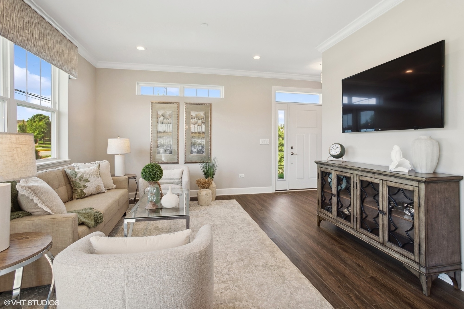 Property Photo: 329 Masters Drive IL 60101