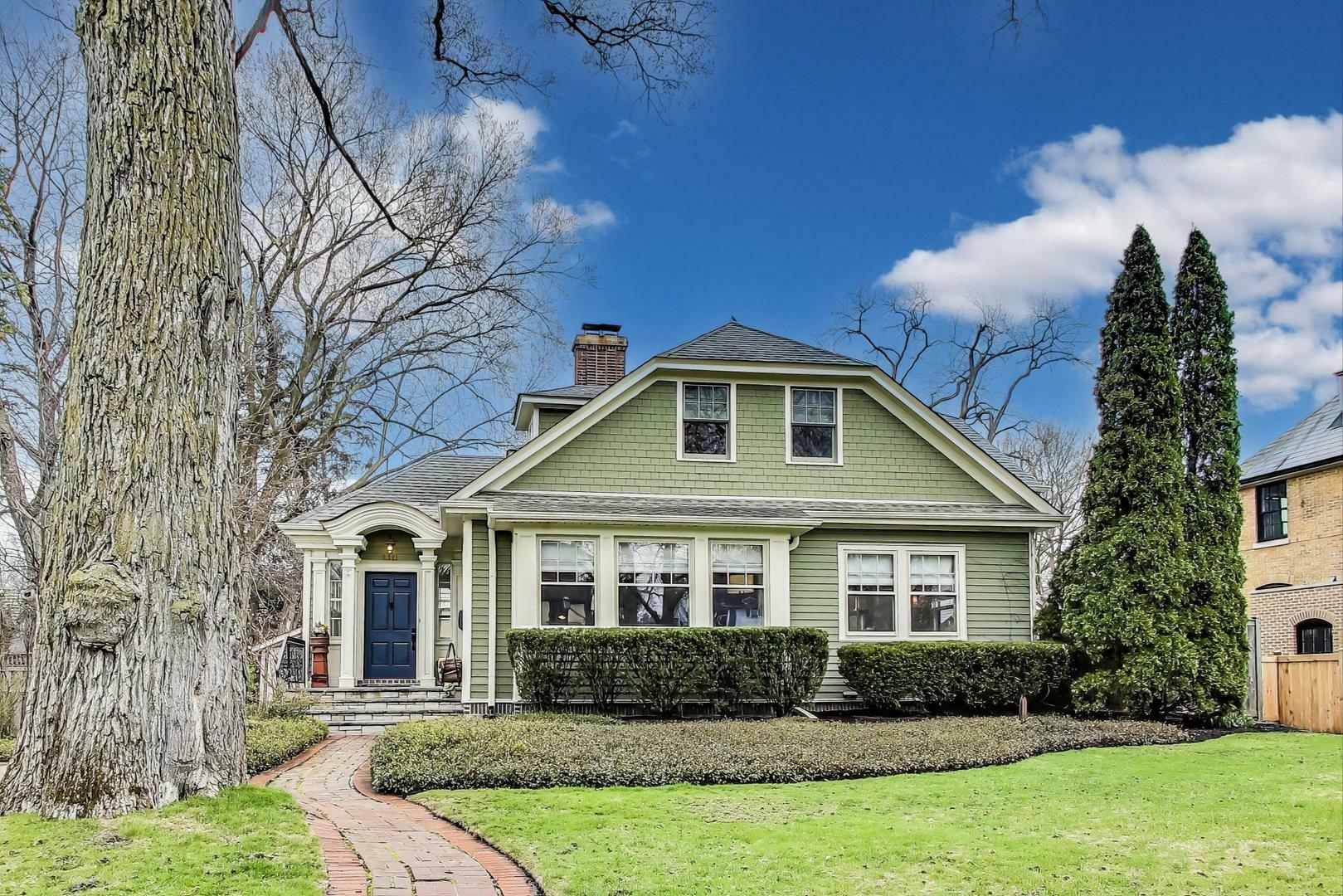 2321 Forestview Road  Evanston IL 60201 photo