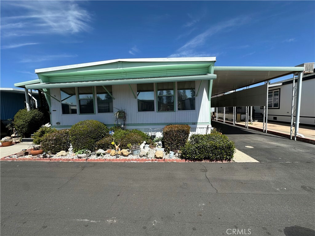 Property Photo: 8901 Eton Avenue 5 CA 91304