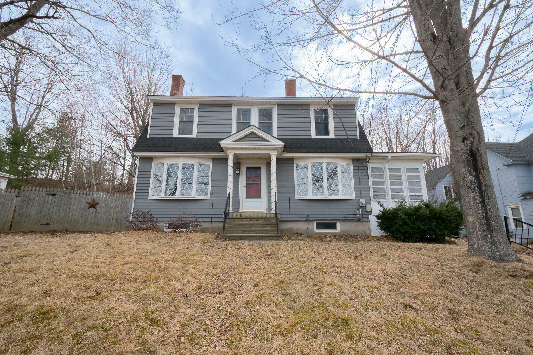 Property Photo:  29 Pleasant Street  ME 04426 
