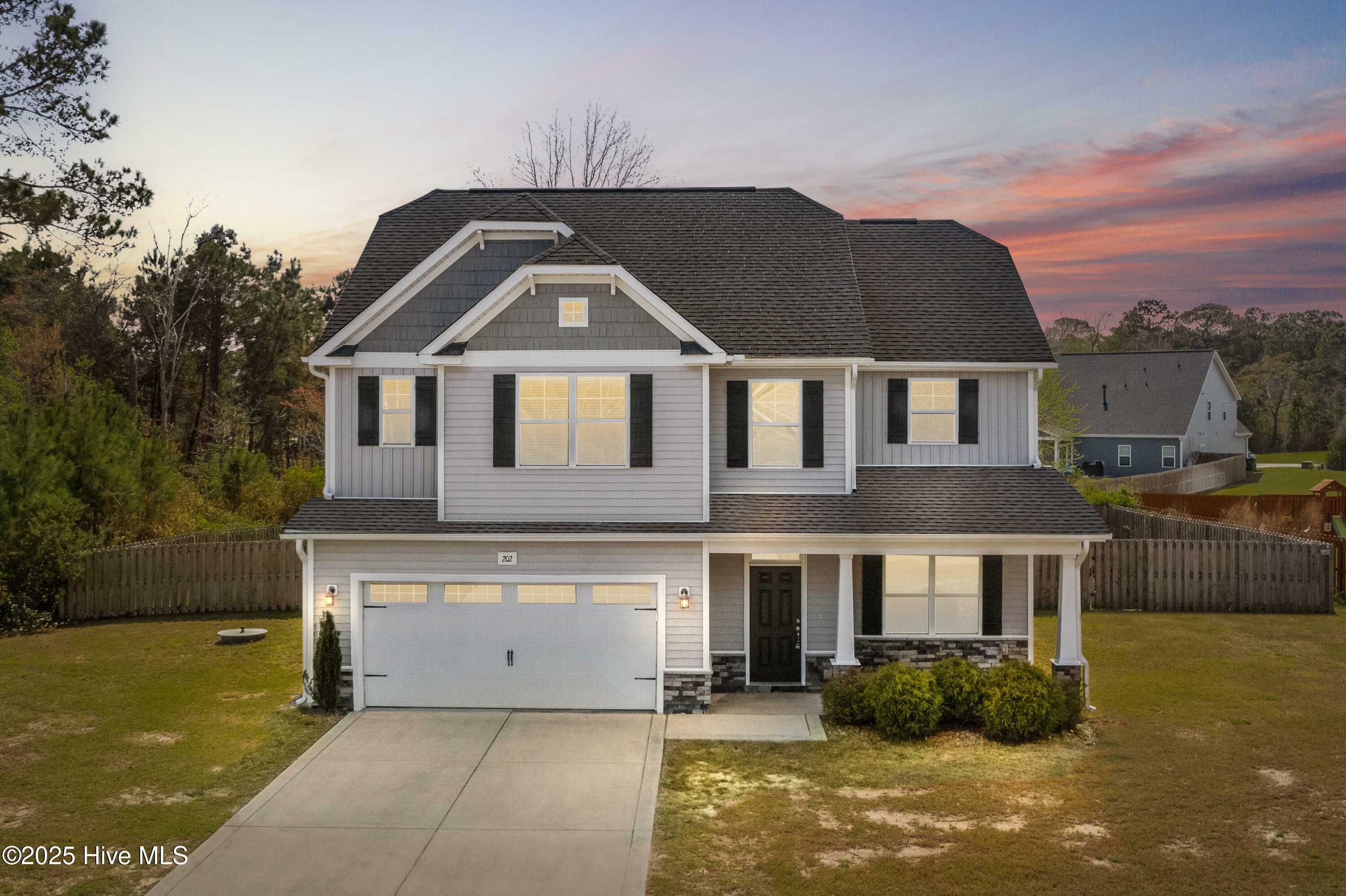 Property Photo: 202 Laridae Court NC 28460