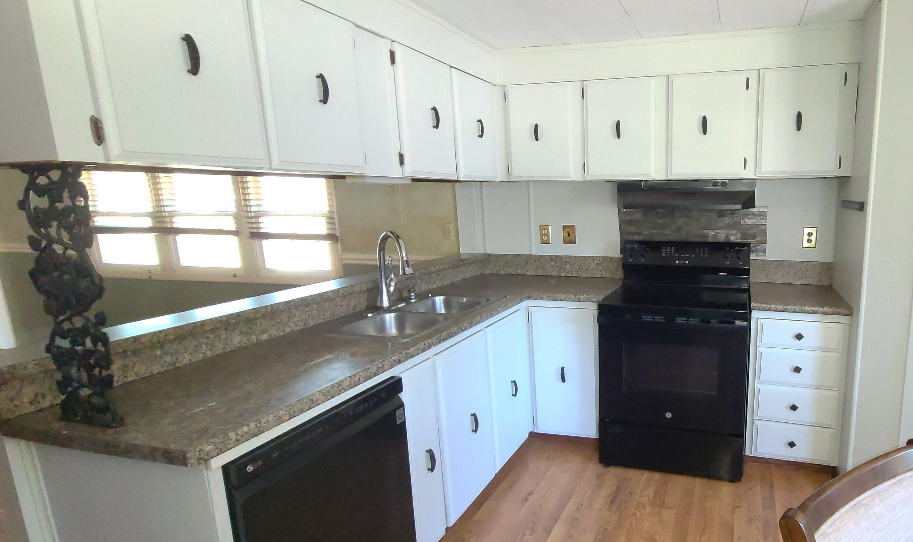 Property Photo: D-3 40 Hampton Road NH 03833