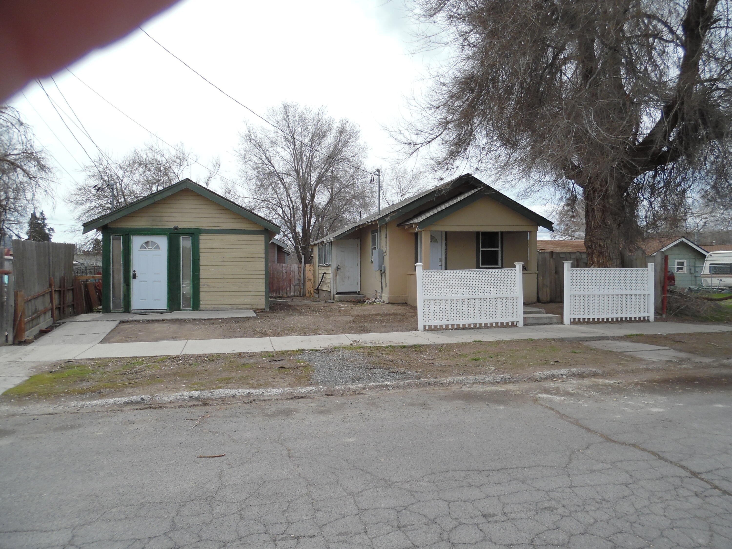 Property Photo: 348 Division Street OR 97601