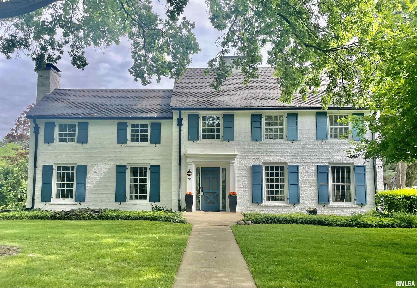 Property Photo: 345 Park Lane Drive IL 61401