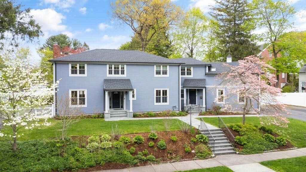 150 Country Club Rd  Newton MA 02459 photo