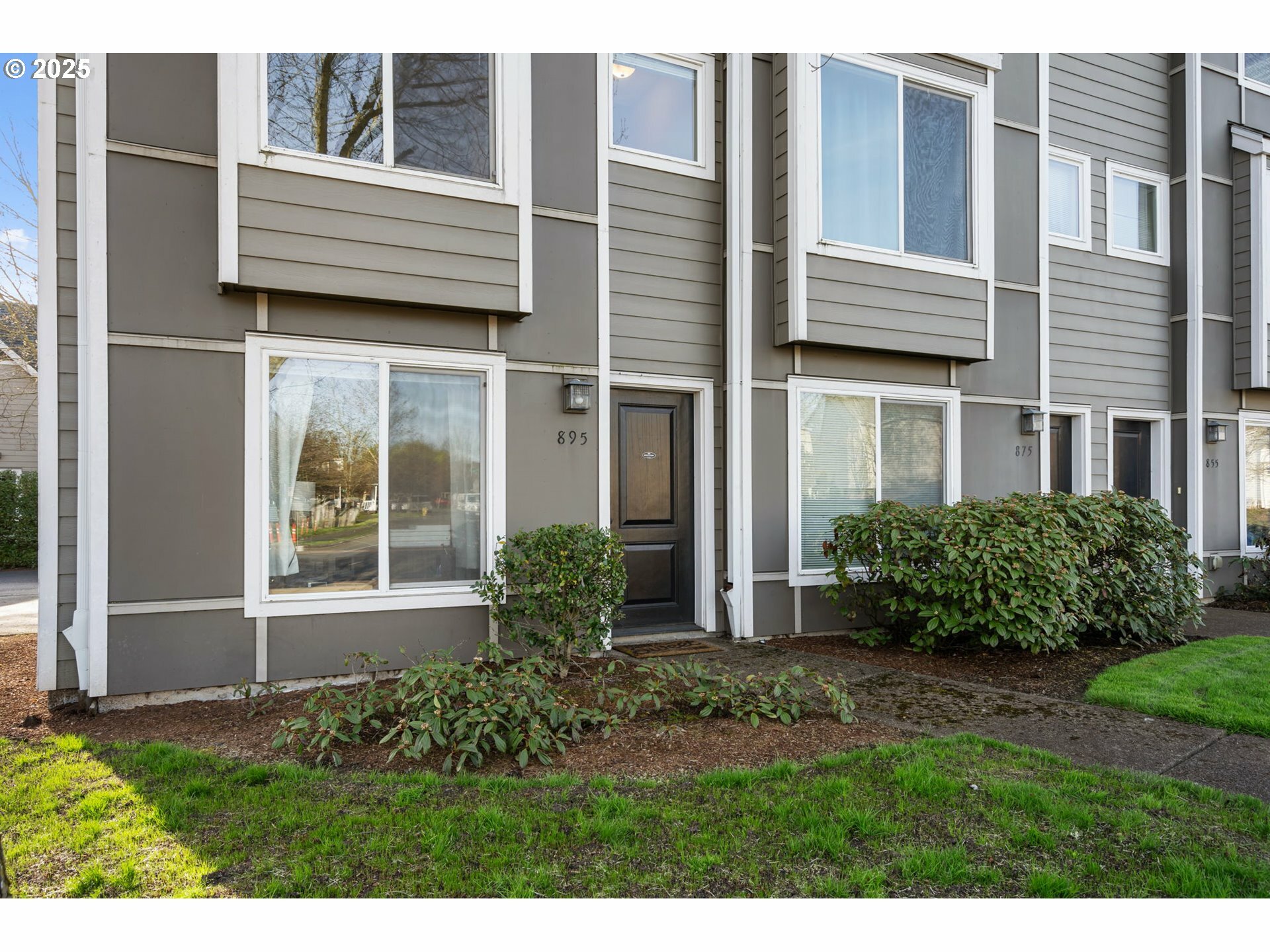 Property Photo:  895 SW 170th Ave  OR 97006 