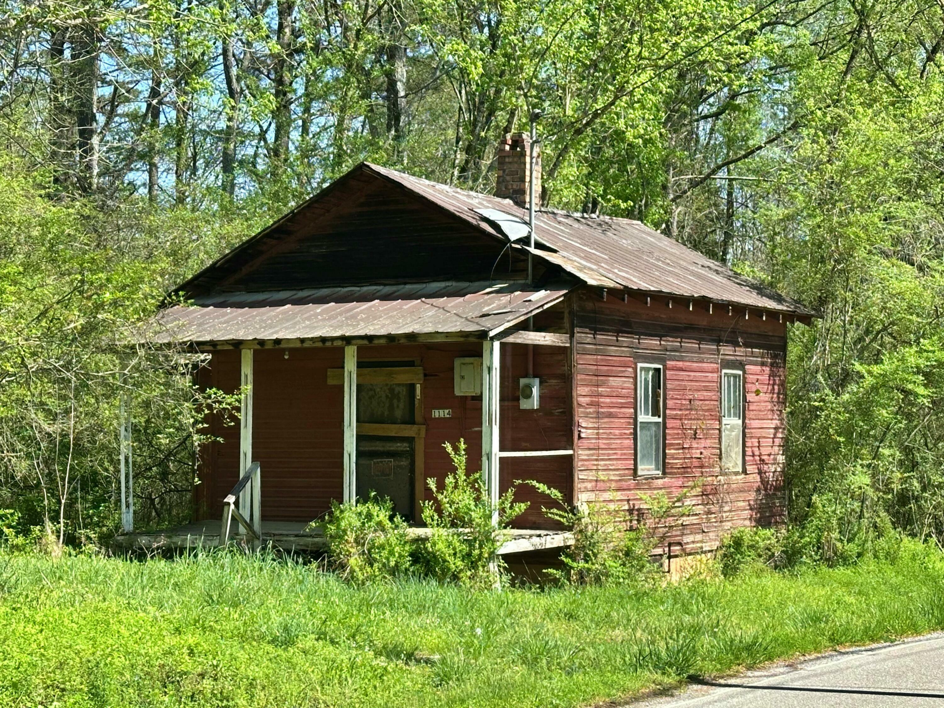Property Photo: 1114 Old Graysville Road TN 37321