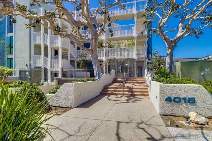 Property Photo:  4016 Gresham Street B3  CA 92109 