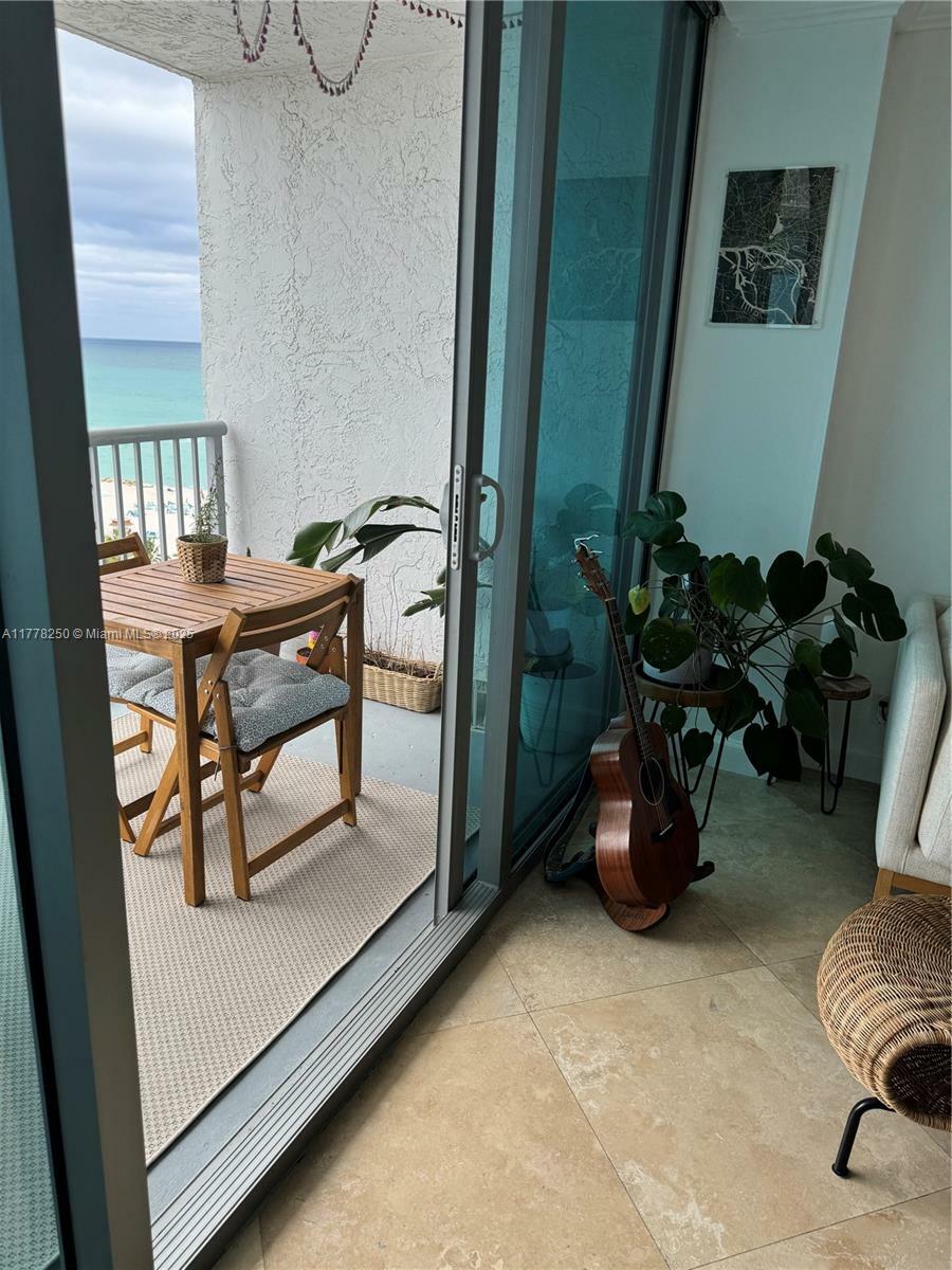 Property Photo: 2655 Collins Ave 1705 FL 33140