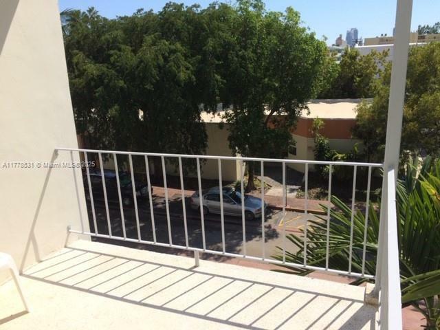 Property Photo: 641 Espanola Way 32 FL 33139