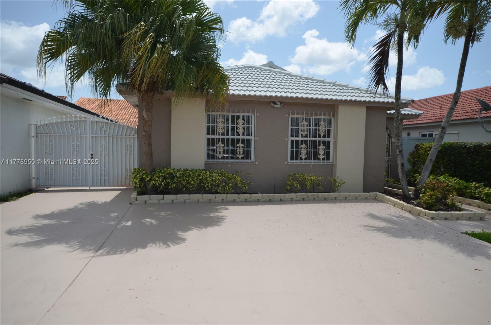 Property Photo: 7333 W 29th Ln FL 33018