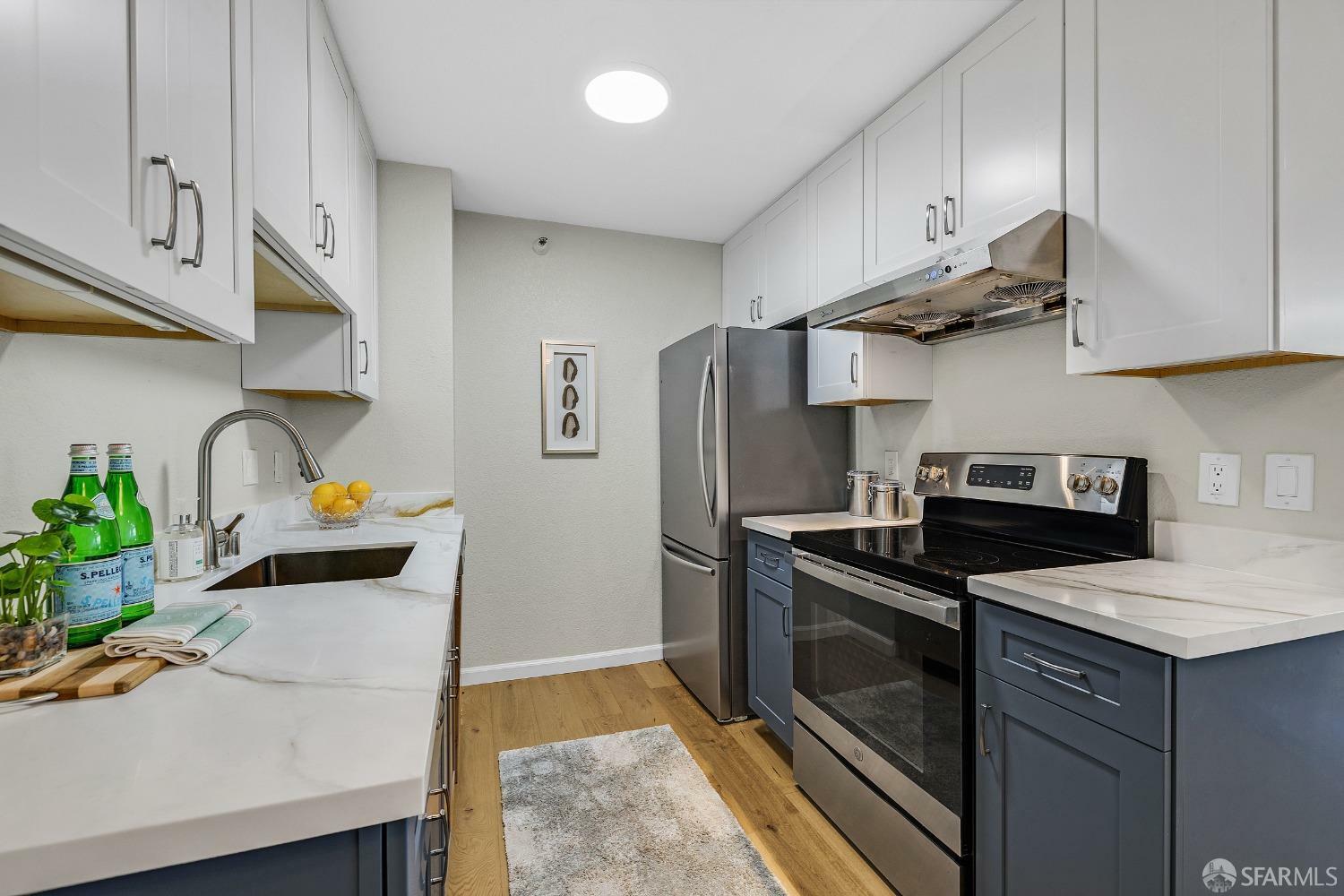 Property Photo:  240 N Bayshore Boulevard 320  CA 94401 