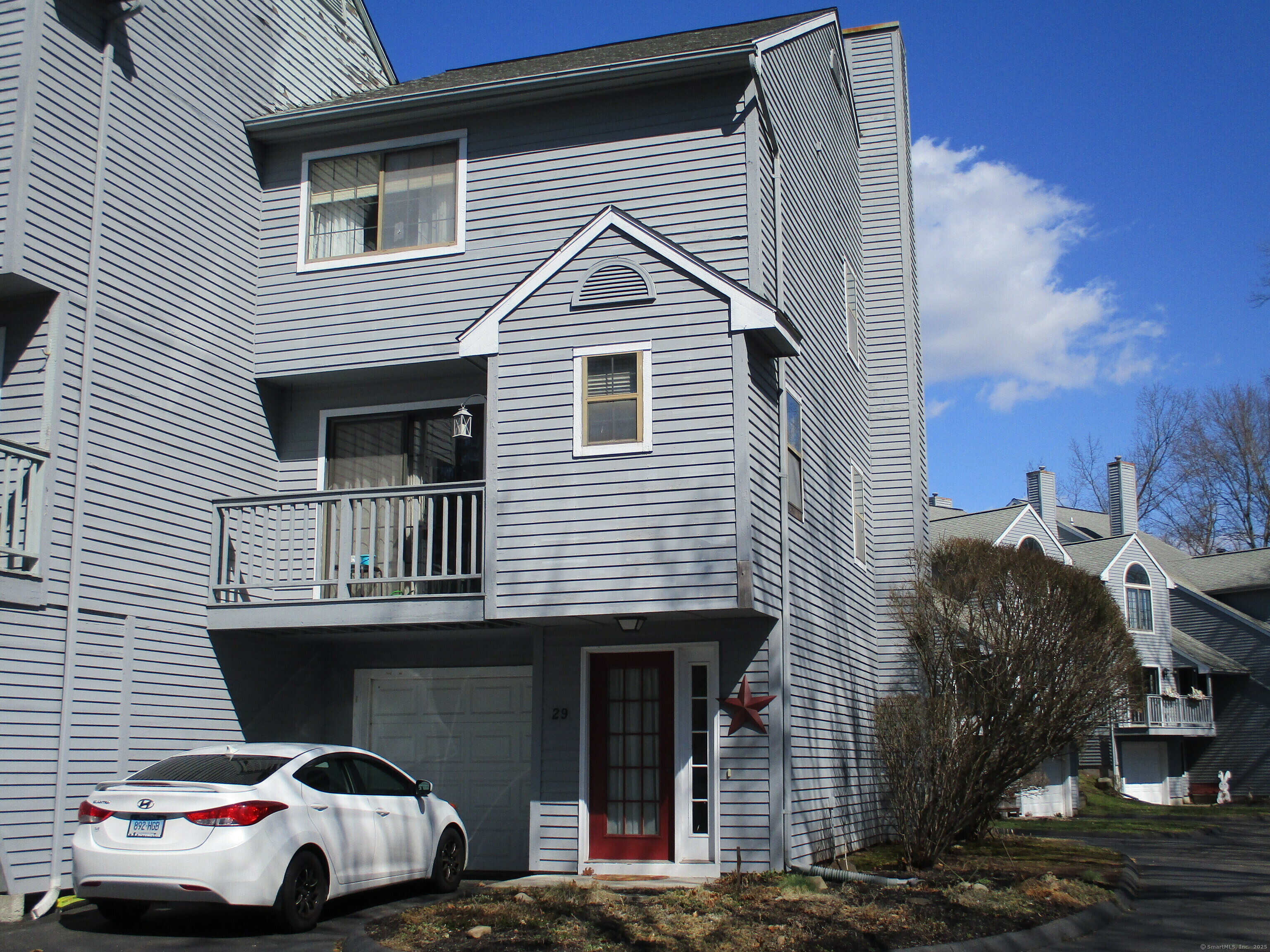 Property Photo: 29 Village View Terrace 29 CT 06451