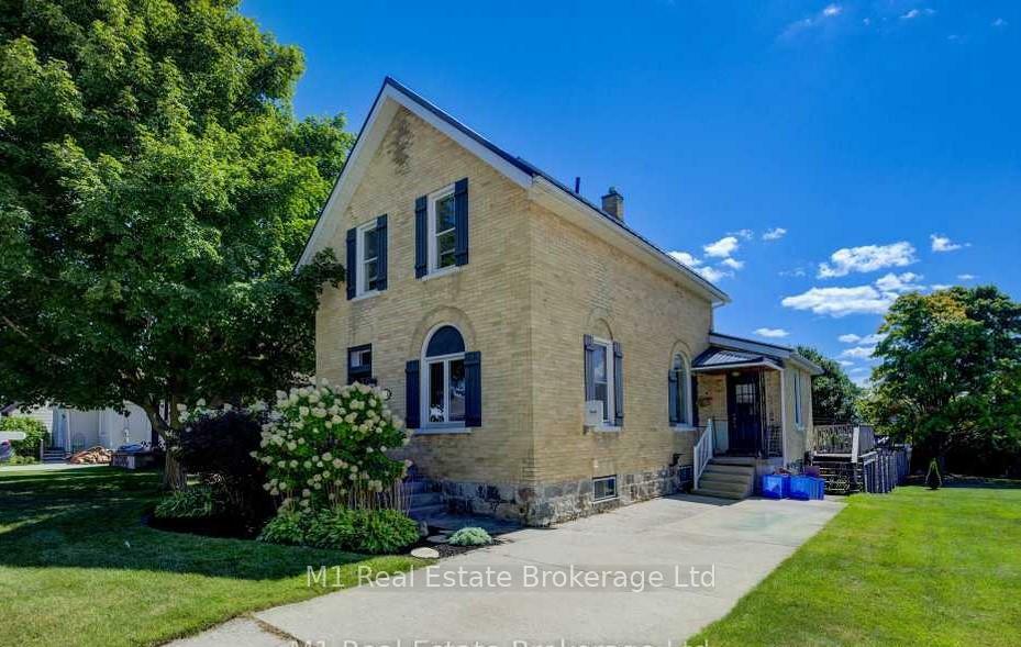 Property Photo: 541 9th Street ON N4N 1M3