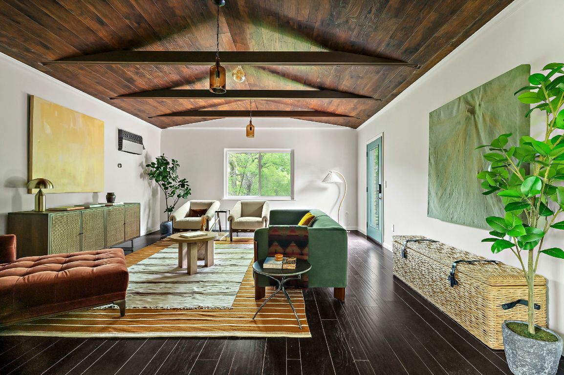 Property Photo: 4307 Scottsdale Road TX 78721
