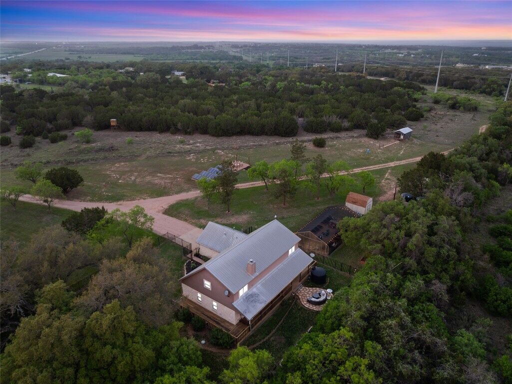 Property Photo:  260 County Road 413  TX 78669 