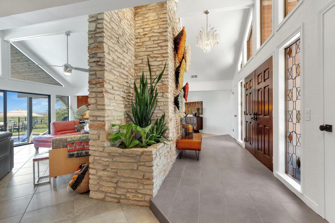 Property Photo: 402 Eagle TX 78734